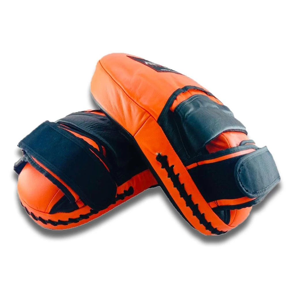 Muay Thai Arwut Focus Mittys Hybrid 23 Muay Thai Arwut Focus Mittys Hybrid