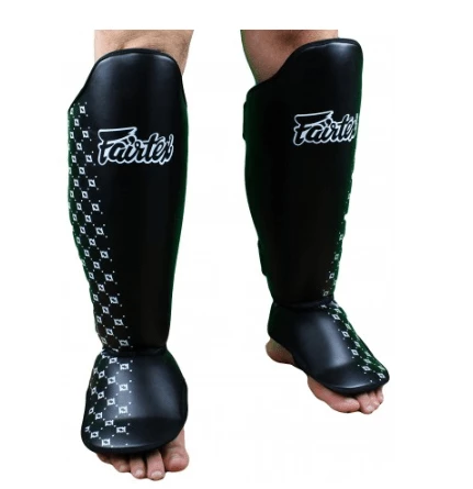 Fairtex Package 1: F-Day Gloves + Shin Guards + Gear Bag + Hand Wraps 7 Fairtex Package 1: F-Day Gloves + Shin Guards + Gear Bag + Hand Wraps