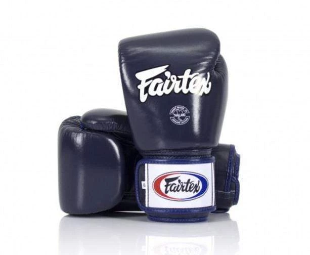 Muay Thai Fairtex Package 3: Blue Gloves + Blue Shin Guards + Black Gear Bag + Blue Hand Wraps 4 Muay Thai Fairtex Package 3: Blue Gloves + Blue Shin Guards + Black Gear Bag + Blue Hand Wraps